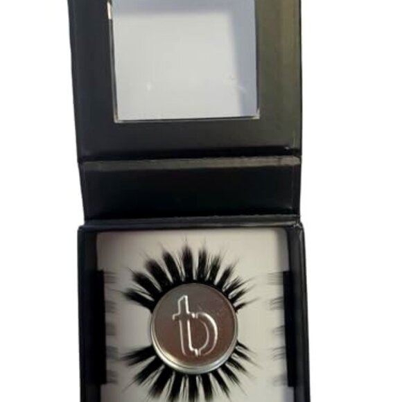 Tori Bell  Magnetic  Magnetude Eyelash - Picture 1 of 1